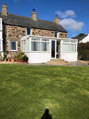 1 The Bryn Abersoch - Views across Cardigan Bay, near Beach & Golf Club